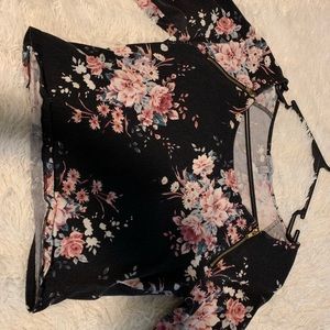 Long sleeve crop top